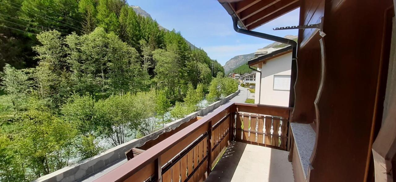 Haus L' Oree Lägenhet Saas-Grund Exteriör bild